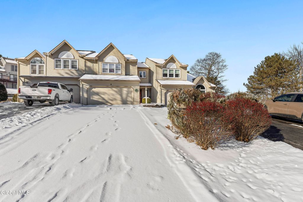 3 Pine Ridge Road, Saratoga Springs, NY 12866