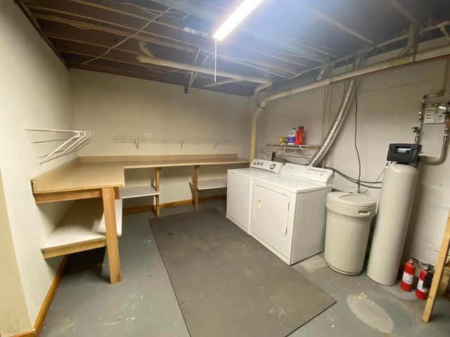 11229 W Snows Lake Road, Greenville, MI 48838