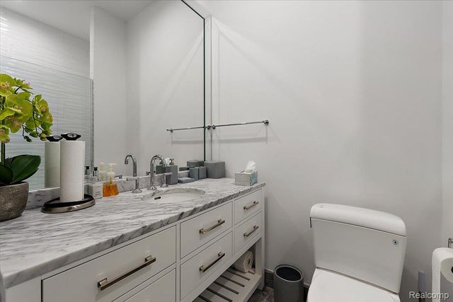 8349 Dixie Highway, Ira Township, MI 48023