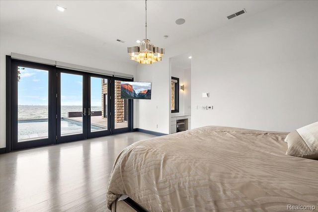 8349 Dixie Highway, Ira Township, MI 48023