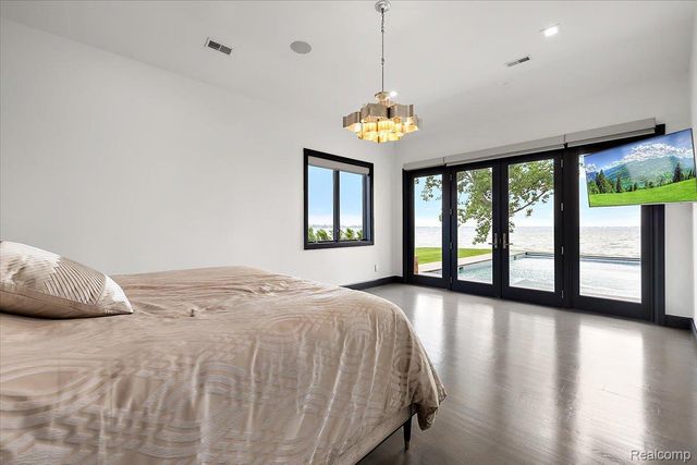 8349 Dixie Highway, Ira Township, MI 48023