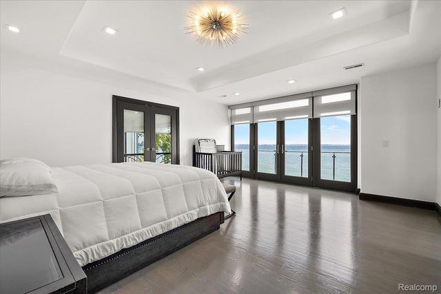 8349 Dixie Highway, Ira Township, MI 48023