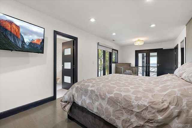 8349 Dixie Highway, Ira Township, MI 48023