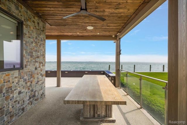 8349 Dixie Highway, Ira Township, MI 48023