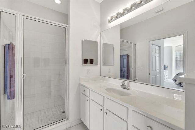 3972 Bishopwood CT E 2-203, Naples, FL 34114