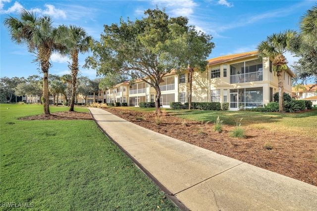 3972 Bishopwood CT E 2-203, Naples, FL 34114