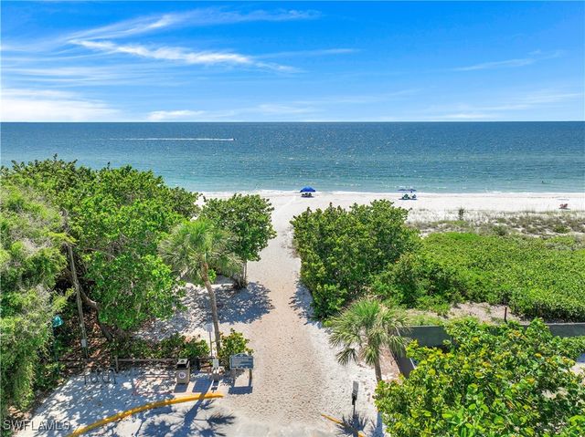 3972 Bishopwood CT E 2-203, Naples, FL 34114