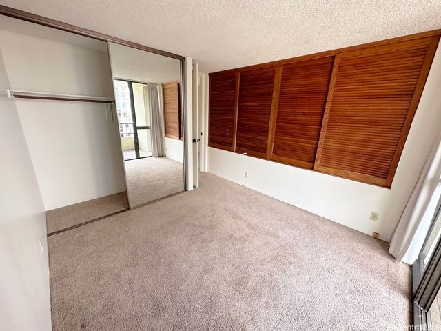 55 S Judd Street 2107, Honolulu, HI 96817