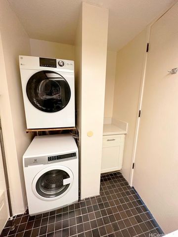 55 S Judd Street 2107, Honolulu, HI 96817