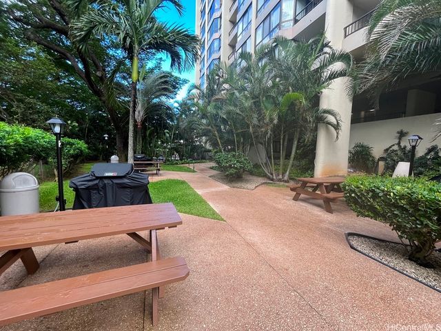 55 S Judd Street 2107, Honolulu, HI 96817