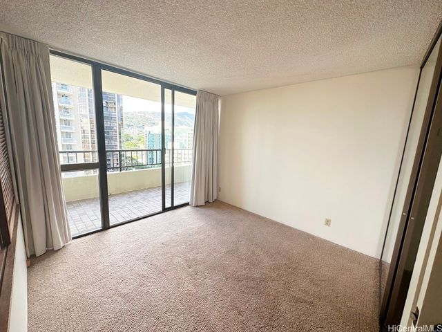 55 S Judd Street 2107, Honolulu, HI 96817