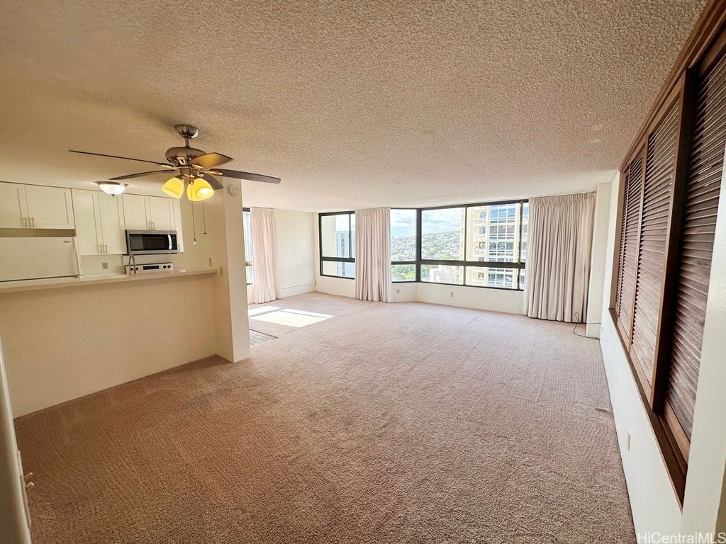 55 S Judd Street 2107, Honolulu, HI 96817