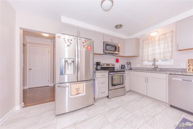 3604 Merrick Street, Dearborn, MI 48124