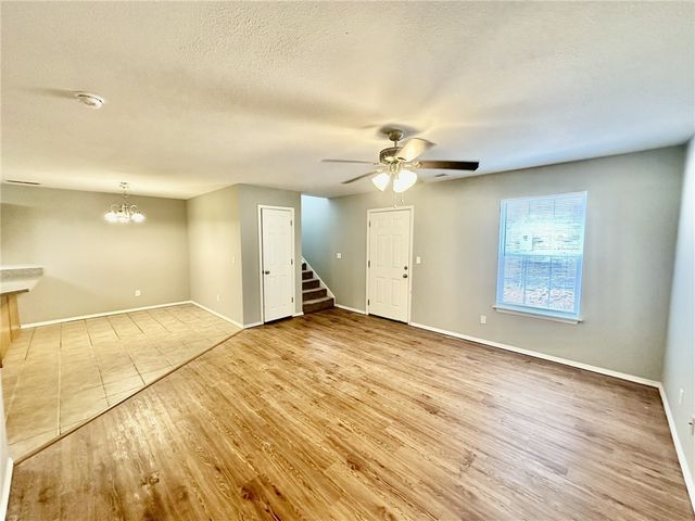 1431 W Junction Street 4, Fayetteville, AR 72701