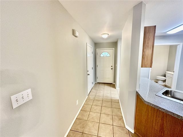 1431 W Junction Street 4, Fayetteville, AR 72701