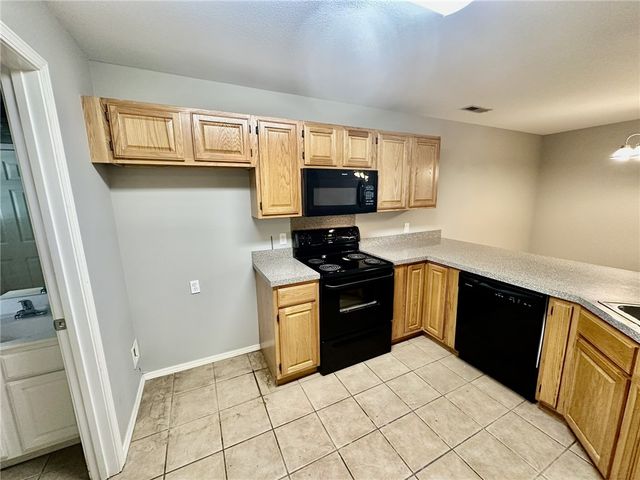 1431 W Junction Street 4, Fayetteville, AR 72701