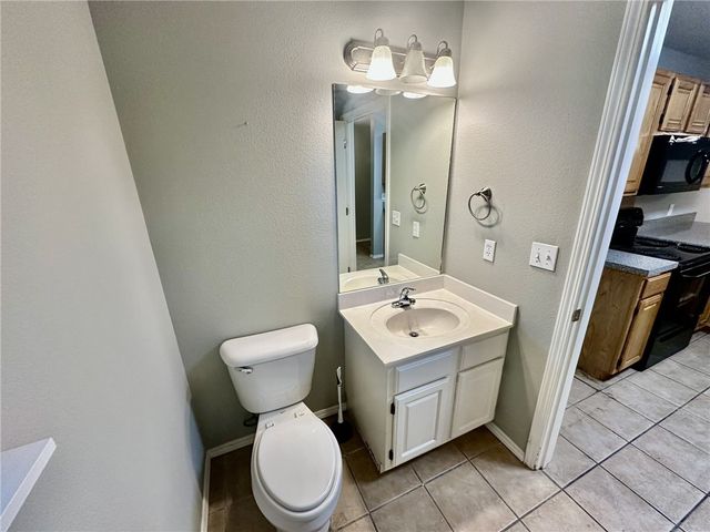 1431 W Junction Street 4, Fayetteville, AR 72701