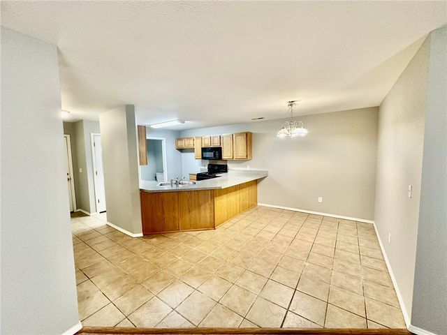 1431 W Junction Street 4, Fayetteville, AR 72701