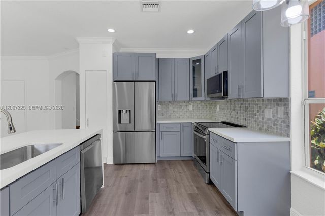 4331 Lake Tahoe Cir, West Palm Beach, FL 33409