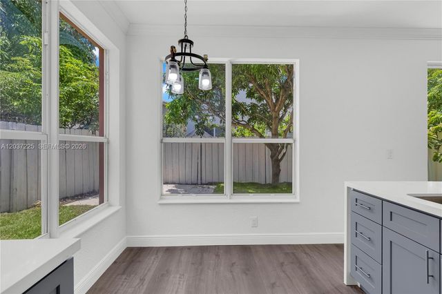 4331 Lake Tahoe Cir, West Palm Beach, FL 33409