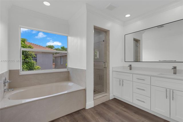 4331 Lake Tahoe Cir, West Palm Beach, FL 33409