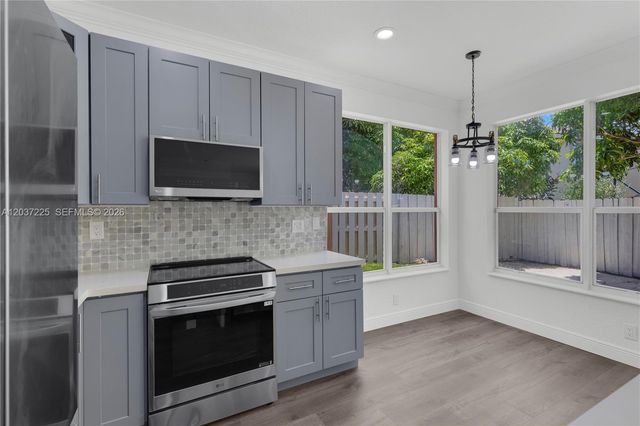 4331 Lake Tahoe Cir, West Palm Beach, FL 33409