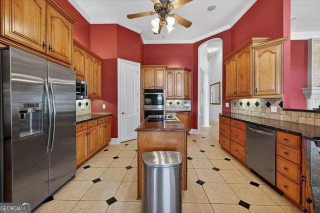 350 Hillridge Cove, Lizella, GA 31052