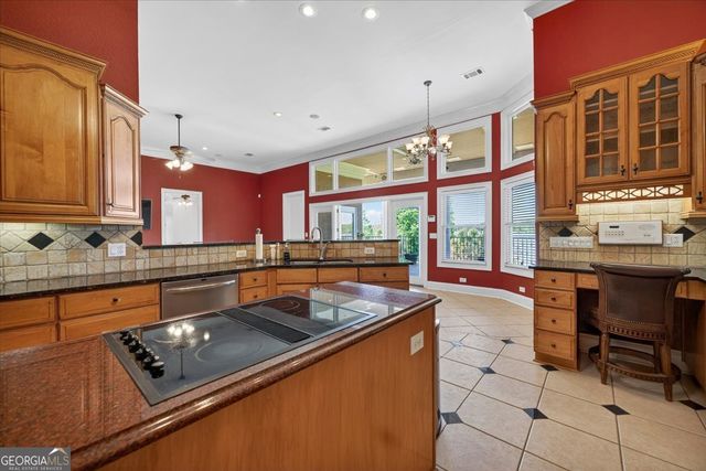 350 Hillridge Cove, Lizella, GA 31052