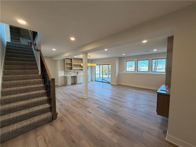 802 Savannah Court, Greenwood, MO 64034