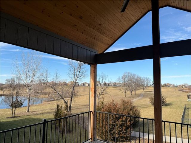 802 Savannah Court, Greenwood, MO 64034