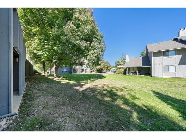 809 E Drake Rd B-112, Fort Collins, CO 80525