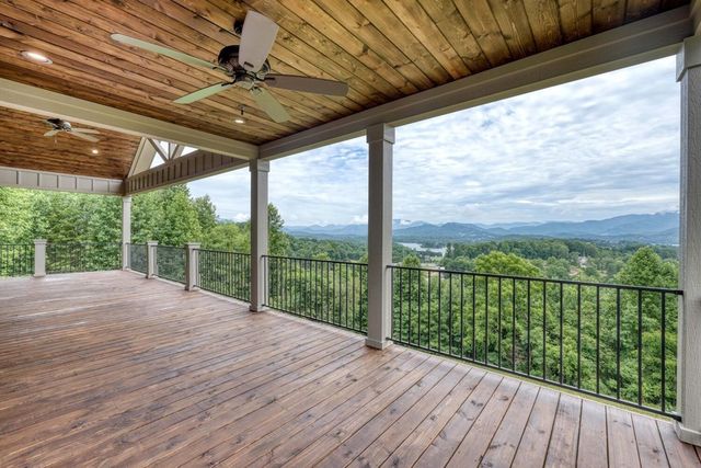 1513 Honey Bee Ridge, Hiawassee, GA 30546