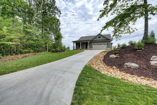 1513 Honey Bee Ridge, Hiawassee, GA 30546