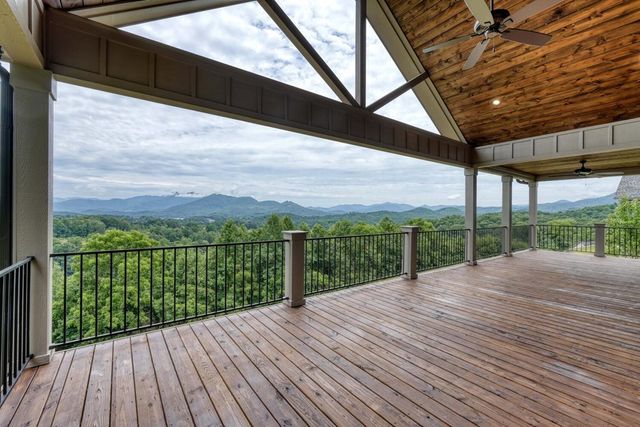 1513 Honey Bee Ridge, Hiawassee, GA 30546