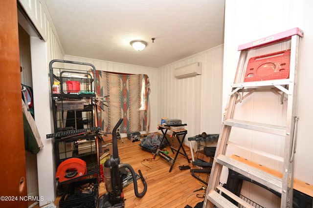 213 W Burkhead Street, Whiteville, NC 28472