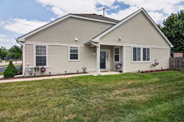 8218 Tremont Lane, Joliet, IL 60431