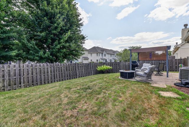 8218 Tremont Lane, Joliet, IL 60431