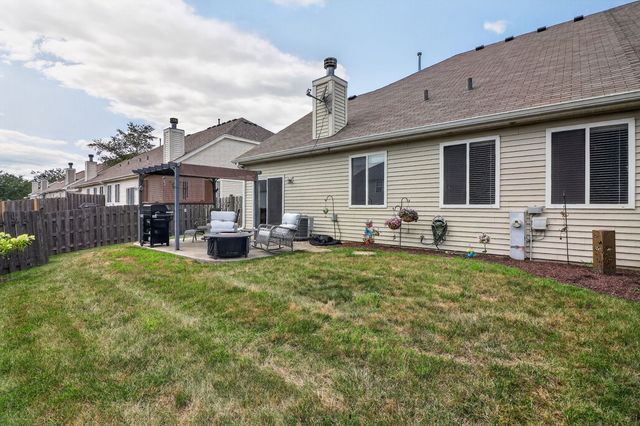 8218 Tremont Lane, Joliet, IL 60431