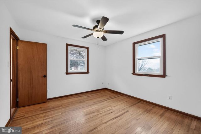 54 HANNUM DR, Coatesville, PA 19320