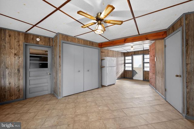 54 HANNUM DR, Coatesville, PA 19320