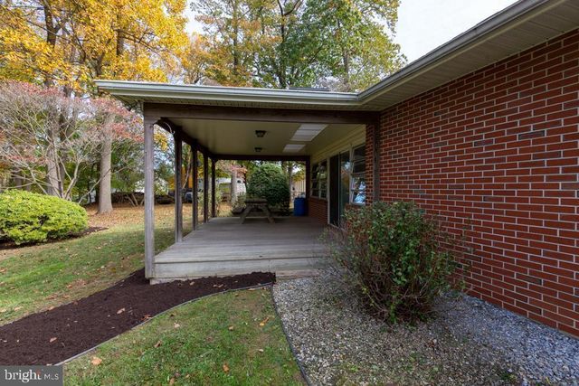 54 HANNUM DR, Coatesville, PA 19320