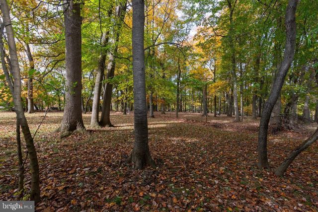 54 HANNUM DR, Coatesville, PA 19320