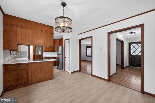 54 HANNUM DR, Coatesville, PA 19320