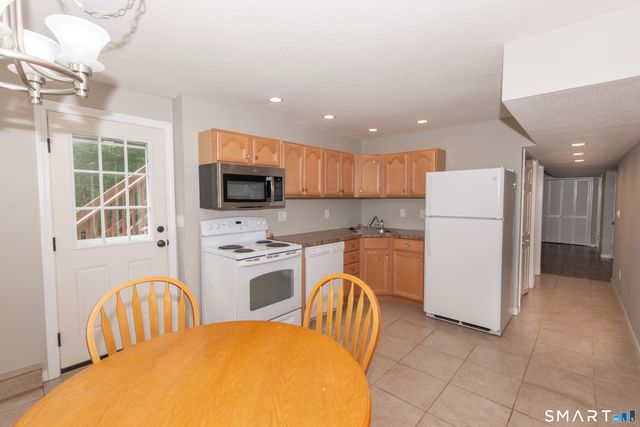 33 Brentwood Drive, Wolcott, CT 06716