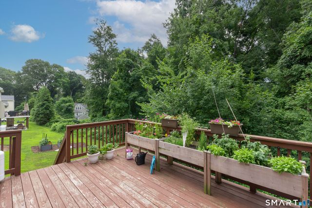 33 Brentwood Drive, Wolcott, CT 06716