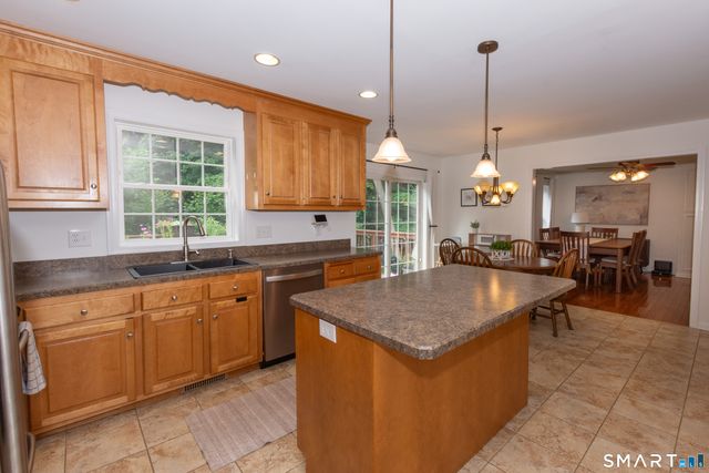 33 Brentwood Drive, Wolcott, CT 06716