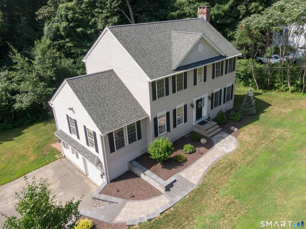 33 Brentwood Drive, Wolcott, CT 06716