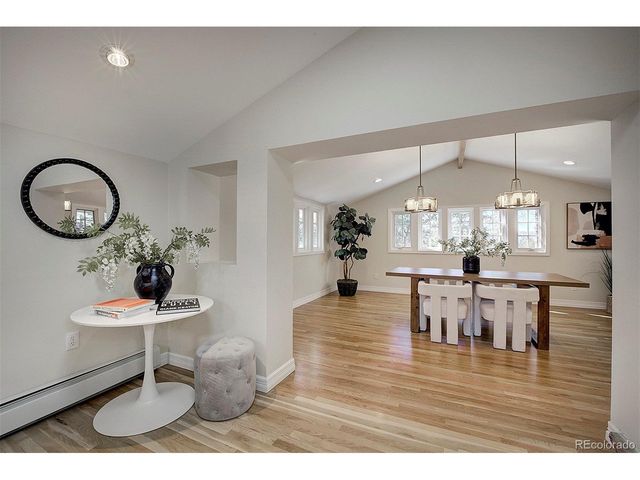 779 Kinnikinnik Hl, Golden, CO 80401