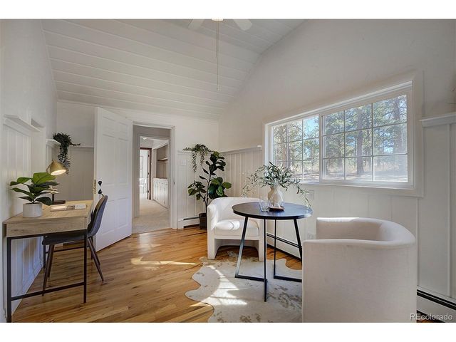 779 Kinnikinnik Hl, Golden, CO 80401