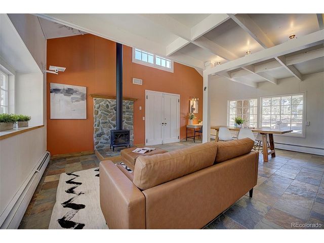 779 Kinnikinnik Hl, Golden, CO 80401